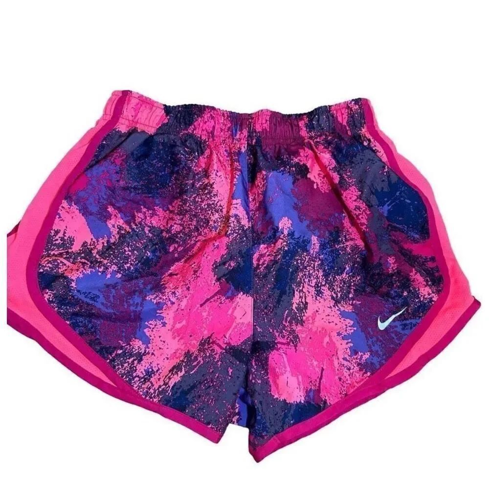 Nike Running Shorts - Picture 2 of 3
